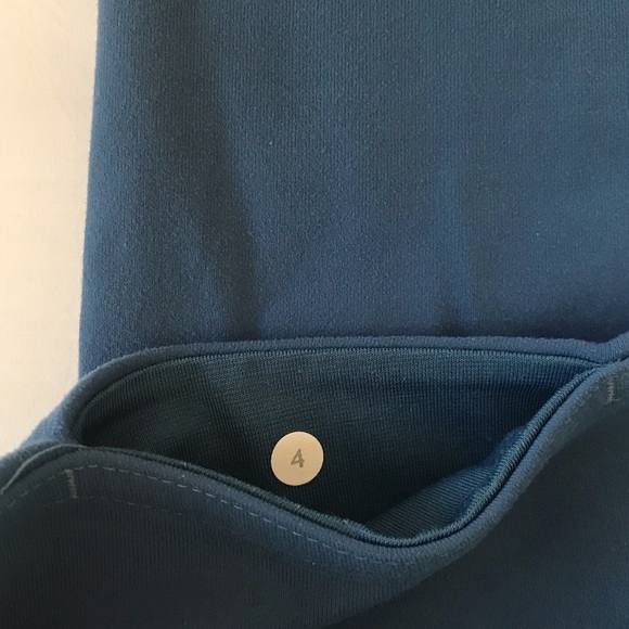 Lululemon Wunder Under Crop - Picture 5 of 6